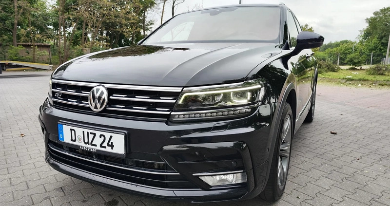 Volkswagen Tiguan cena 117900 przebieg: 183000, rok produkcji 2017 z Praszka małe 781